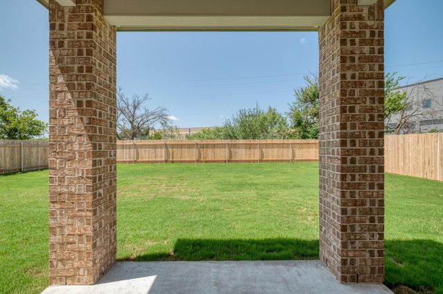 18033 Bridled Stallion DR, Manor, TX 78653