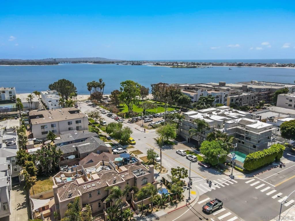 1311 15 Pacific Beach Dr, San Diego, CA 92109 — photo 2