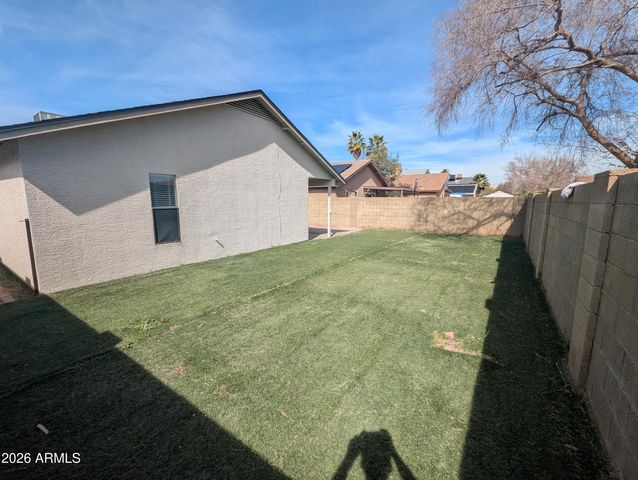 11807 N 76TH Avenue, Peoria, AZ 85345