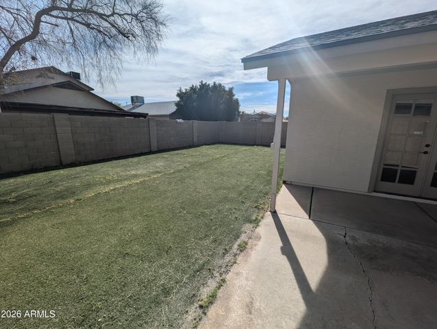 11807 N 76TH Avenue, Peoria, AZ 85345