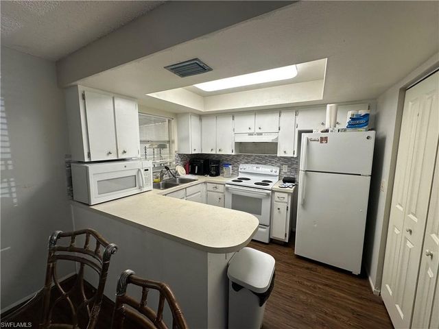 7193 Barragan RD, Fort Myers, FL 33967