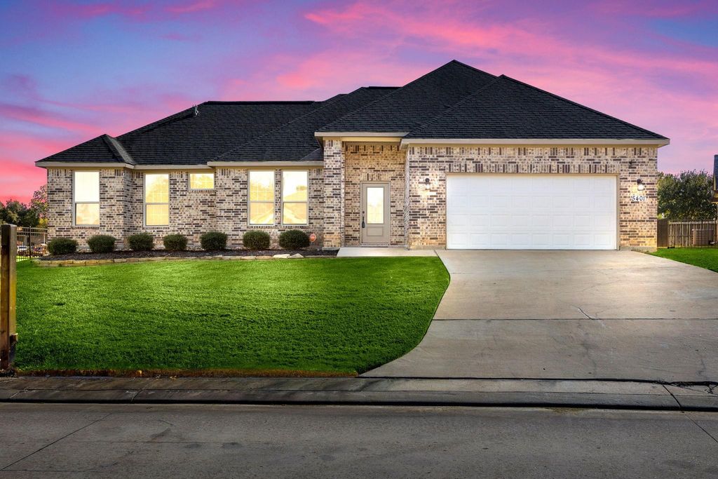 5401 Zephyr Lane, Willis, TX 77318