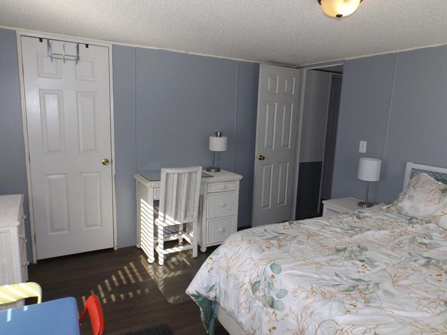 1198 Moultrie Drive, Manning, SC 29102