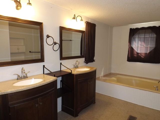 1198 Moultrie Drive, Manning, SC 29102