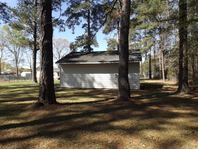 1198 Moultrie Drive, Manning, SC 29102