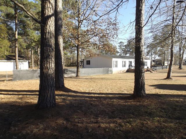 1198 Moultrie Drive, Manning, SC 29102