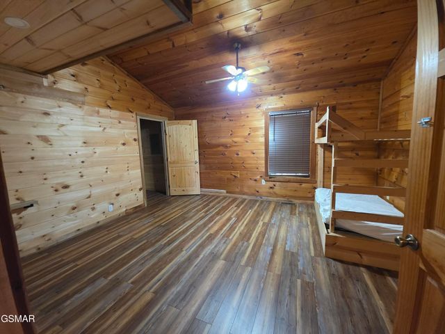 2560 Goose Gap Road, Sevierville, TN 37876