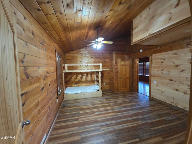 2560 Goose Gap Road, Sevierville, TN 37876