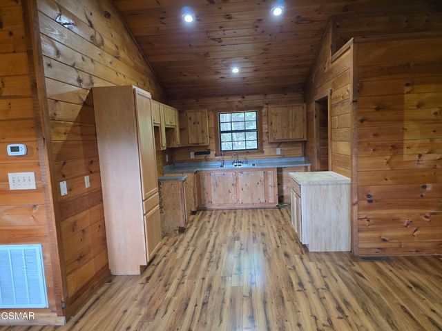 2560 Goose Gap Road, Sevierville, TN 37876