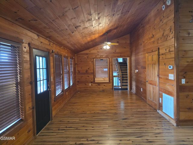 2560 Goose Gap Road, Sevierville, TN 37876