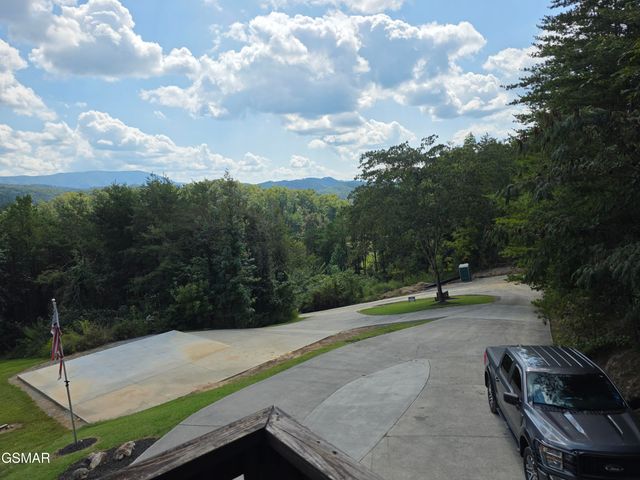 2560 Goose Gap Road, Sevierville, TN 37876