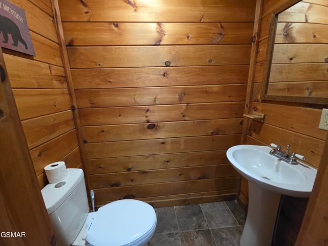 2560 Goose Gap Road, Sevierville, TN 37876