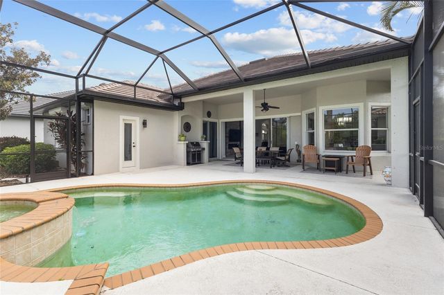 7622 DESERT INN WAY, Bradenton, FL 34202