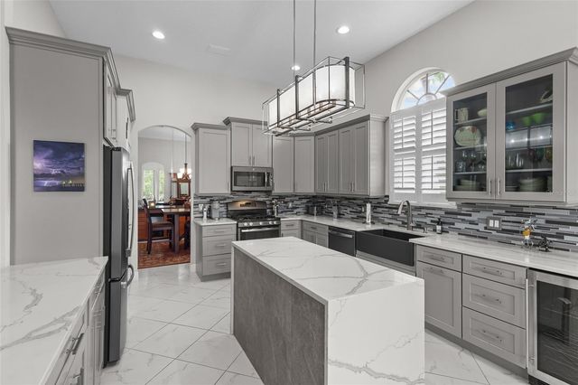 7622 DESERT INN WAY, Bradenton, FL 34202
