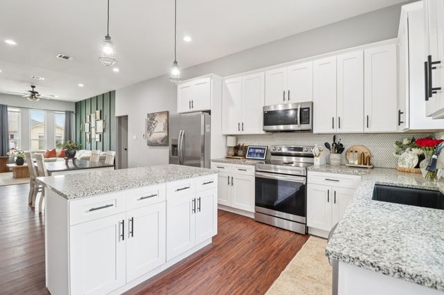 5719 Barkridge Drive, Granbury, TX 76048