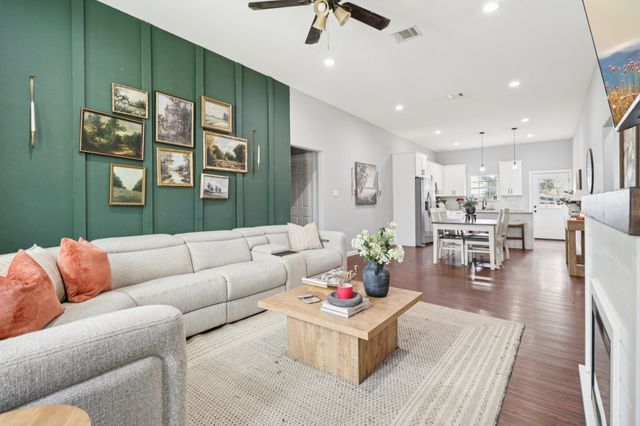 5719 Barkridge Drive, Granbury, TX 76048