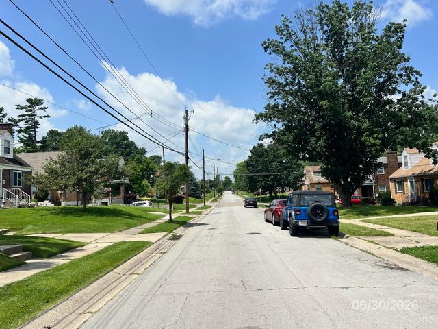 5153 Highview Drive, Cincinnati, OH 45238