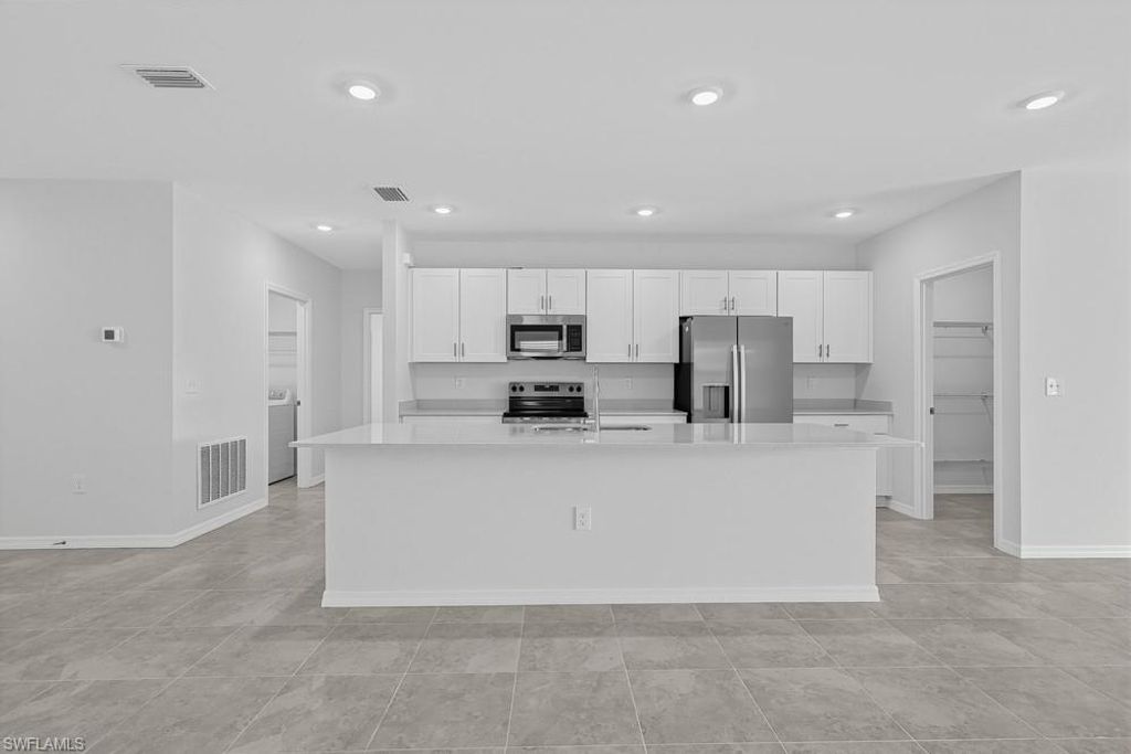 6754 Equinox LN, NORTH FORT MYERS, FL 33917 — photo 2
