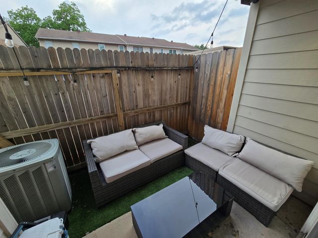 10615 Briar Forest Drive 1001, Houston, TX 77042