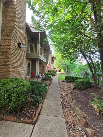 10615 Briar Forest Drive 1001, Houston, TX 77042