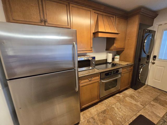 10615 Briar Forest Drive 1001, Houston, TX 77042