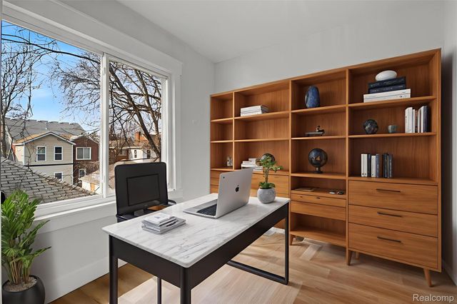 17145 Wisconsin Street, Detroit, MI 48221