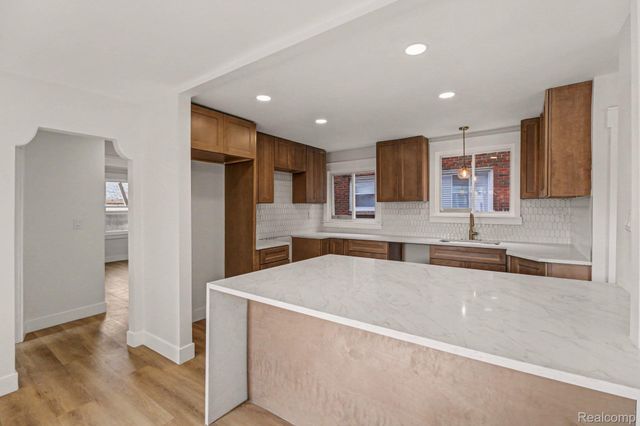 17145 Wisconsin Street, Detroit, MI 48221