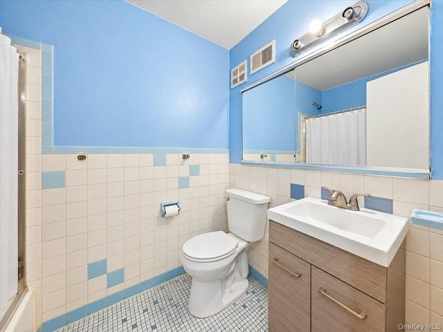 3919 Grace Avenue, Bronx, NY 10466