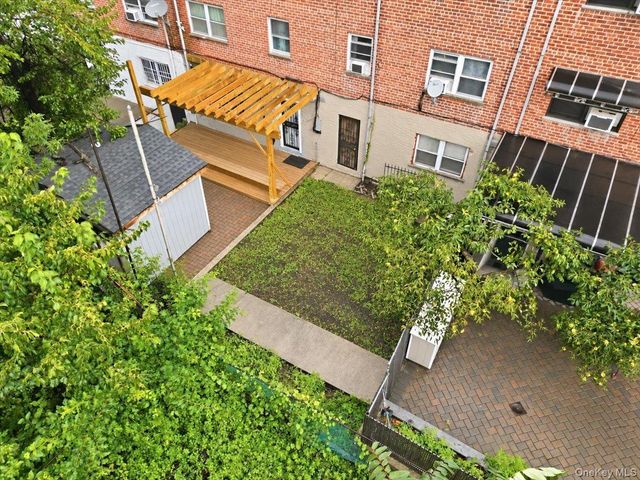 3919 Grace Avenue, Bronx, NY 10466