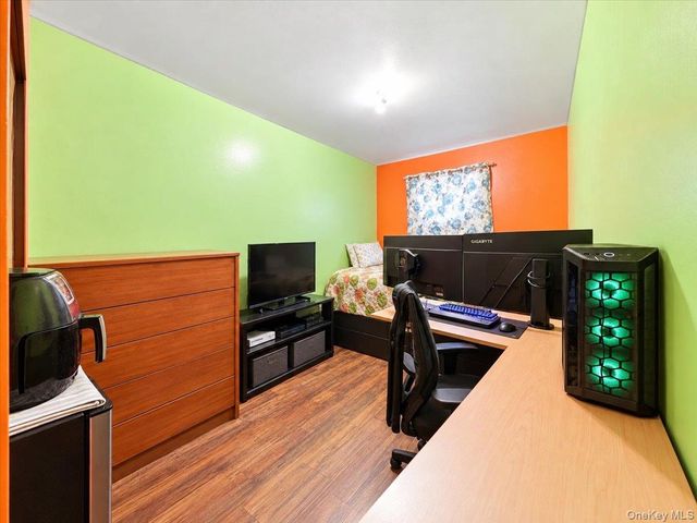 3919 Grace Avenue, Bronx, NY 10466