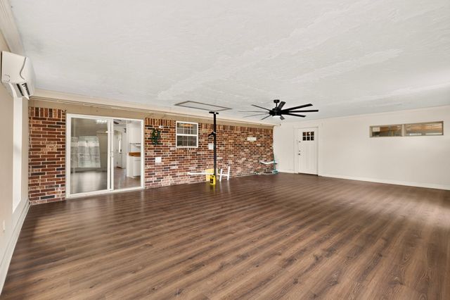 1506 Town Bluff Street, Garland, TX 75040