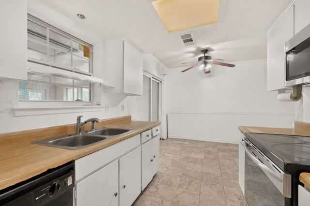 1506 Town Bluff Street, Garland, TX 75040