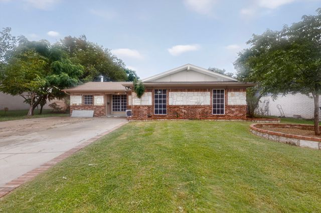 1506 Town Bluff Street, Garland, TX 75040