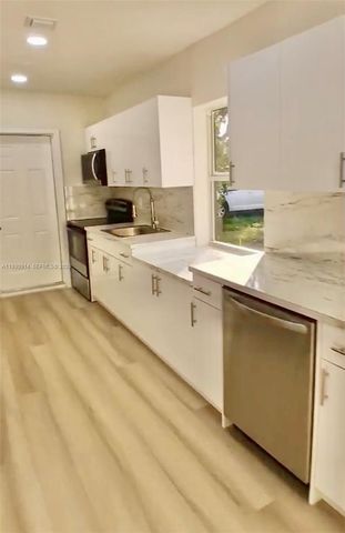 650 Arizona Ave, Fort Lauderdale, FL 33312