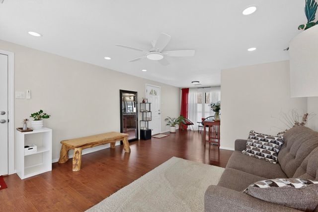 11524 Love Avenue NE, Albuquerque, NM 87112