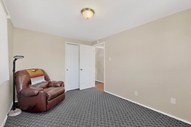 11524 Love Avenue NE, Albuquerque, NM 87112