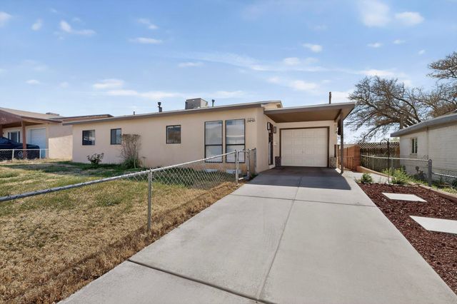 11524 Love Avenue NE, Albuquerque, NM 87112