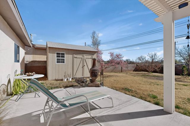 11524 Love Avenue NE, Albuquerque, NM 87112