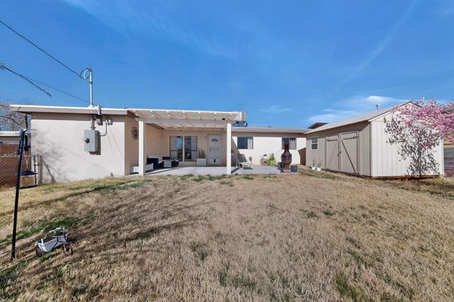 11524 Love Avenue NE, Albuquerque, NM 87112