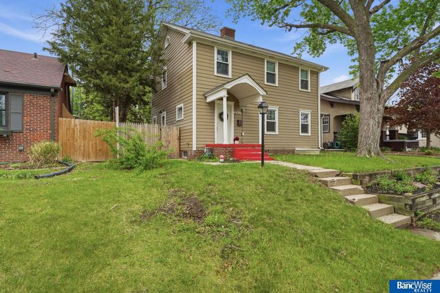 2740 S 13 Street, Lincoln, NE 68502