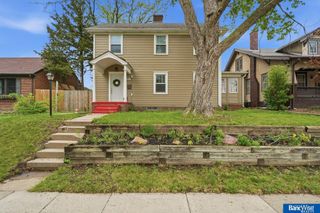 2740 S 13 Street, Lincoln, NE 68502