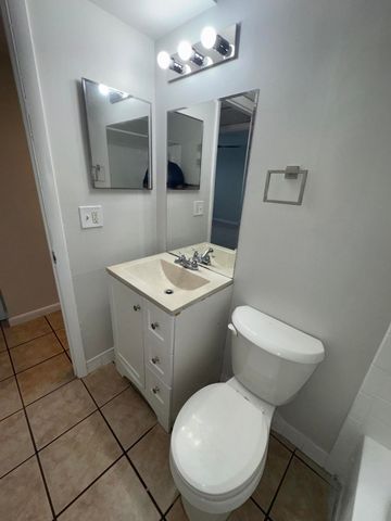 1790 Abbey Road 102, West Palm Beach, FL 33415