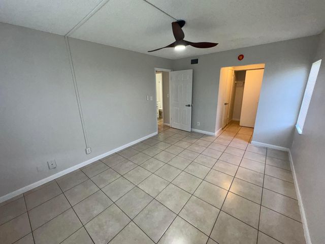 1790 Abbey Road 102, West Palm Beach, FL 33415