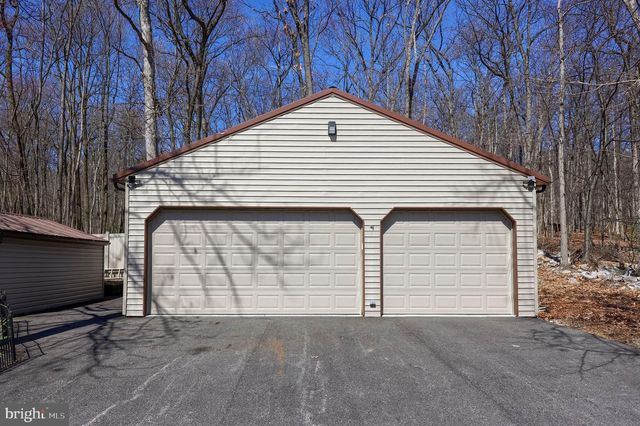 5047 ORE BANK RD, York, PA 17406