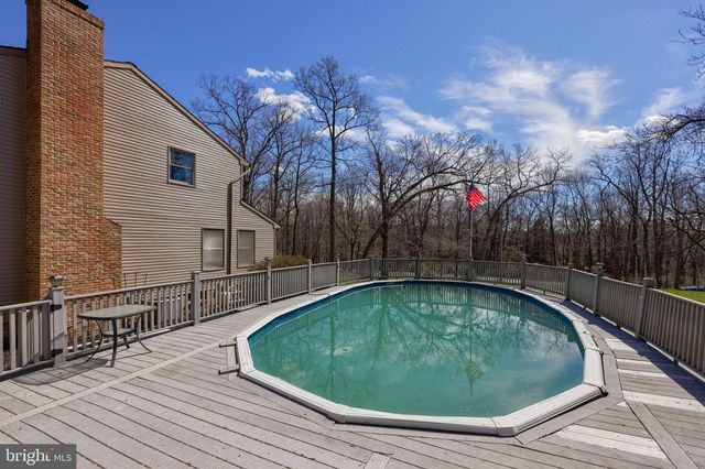 5047 ORE BANK RD, York, PA 17406