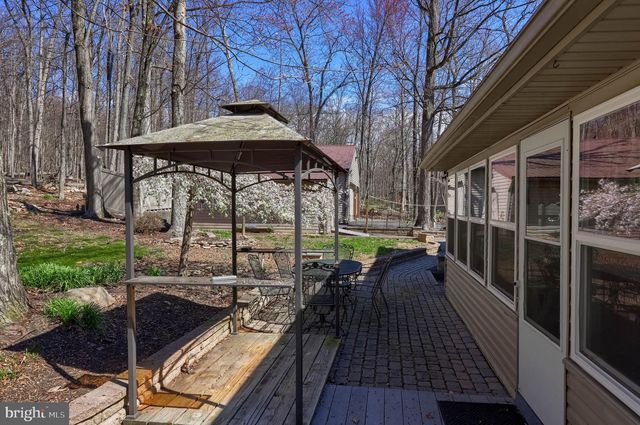 5047 ORE BANK RD, York, PA 17406