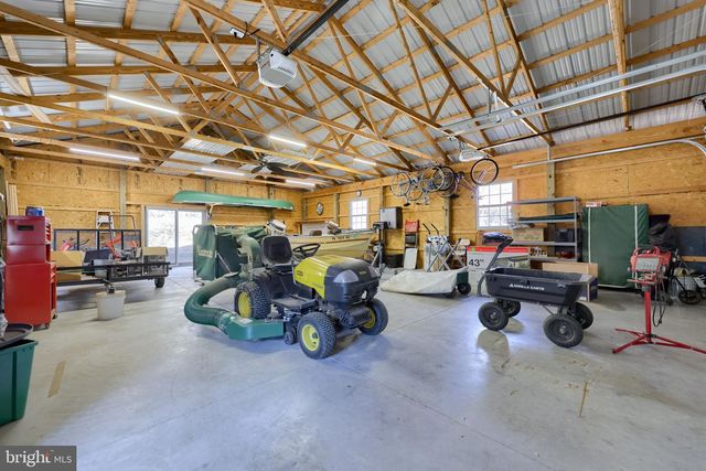 5047 ORE BANK RD, York, PA 17406