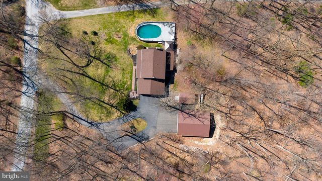 5047 ORE BANK RD, York, PA 17406