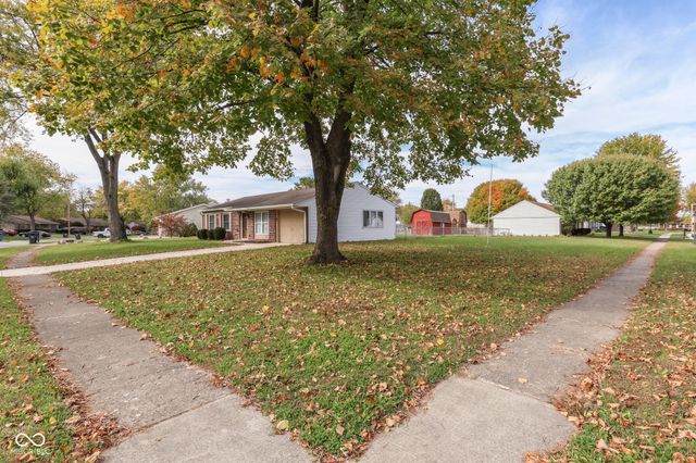 127 Oxbow Road, Bargersville, IN 46106