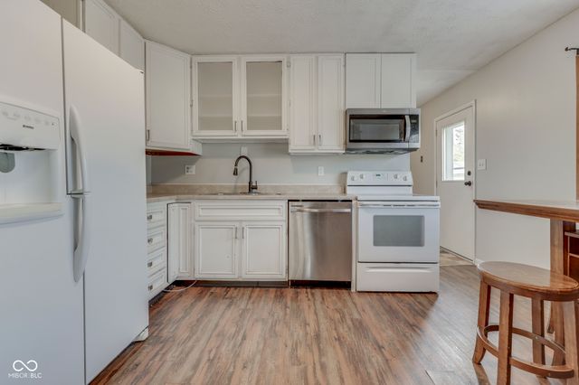 127 Oxbow Road, Bargersville, IN 46106